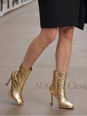 MICHAEL Michael Kors Kelsea Bootie Pale Gold Leather Heeled Ankle Boots 9 NWB